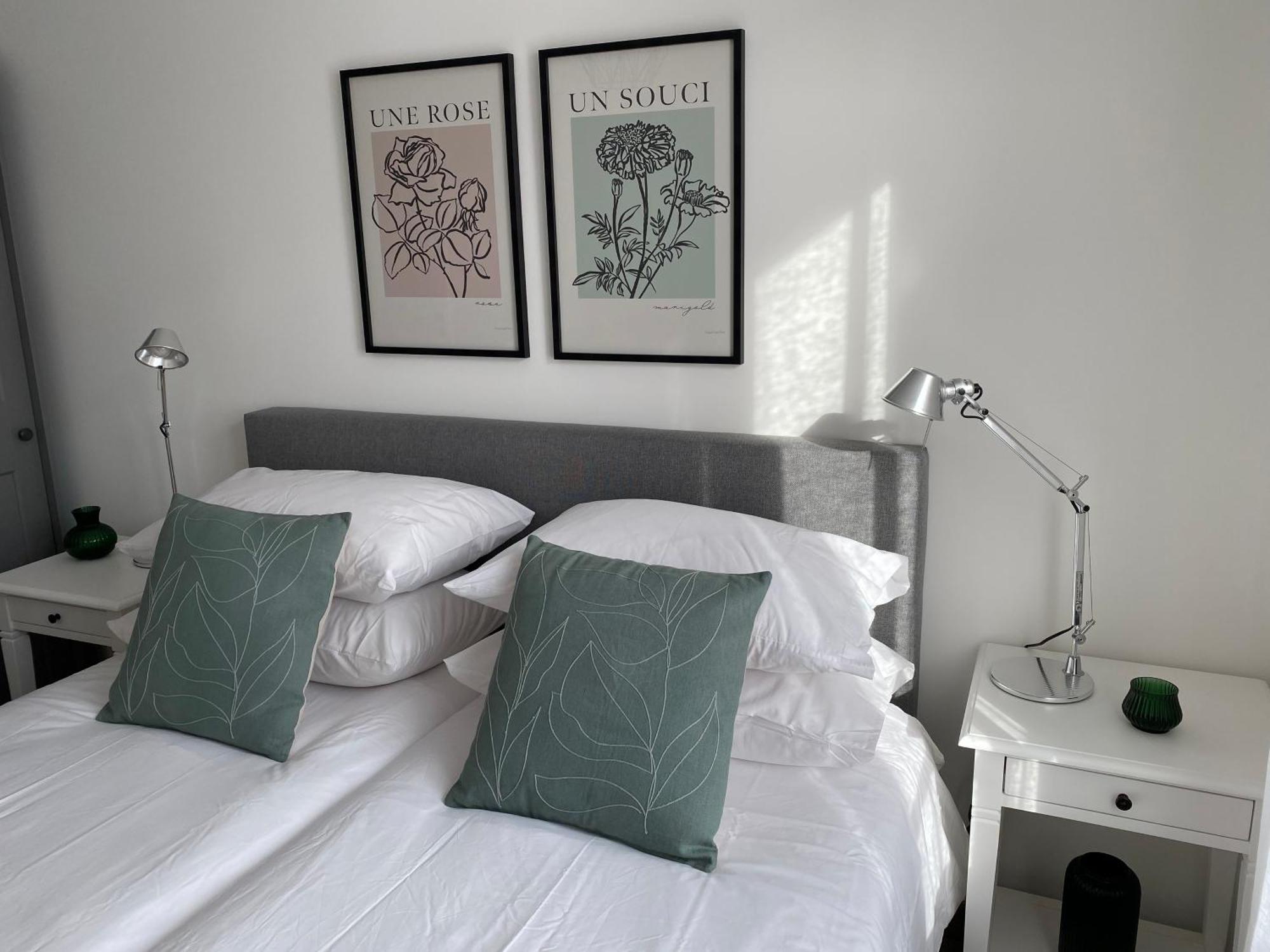 Fabulous Two-bedroom With Parking