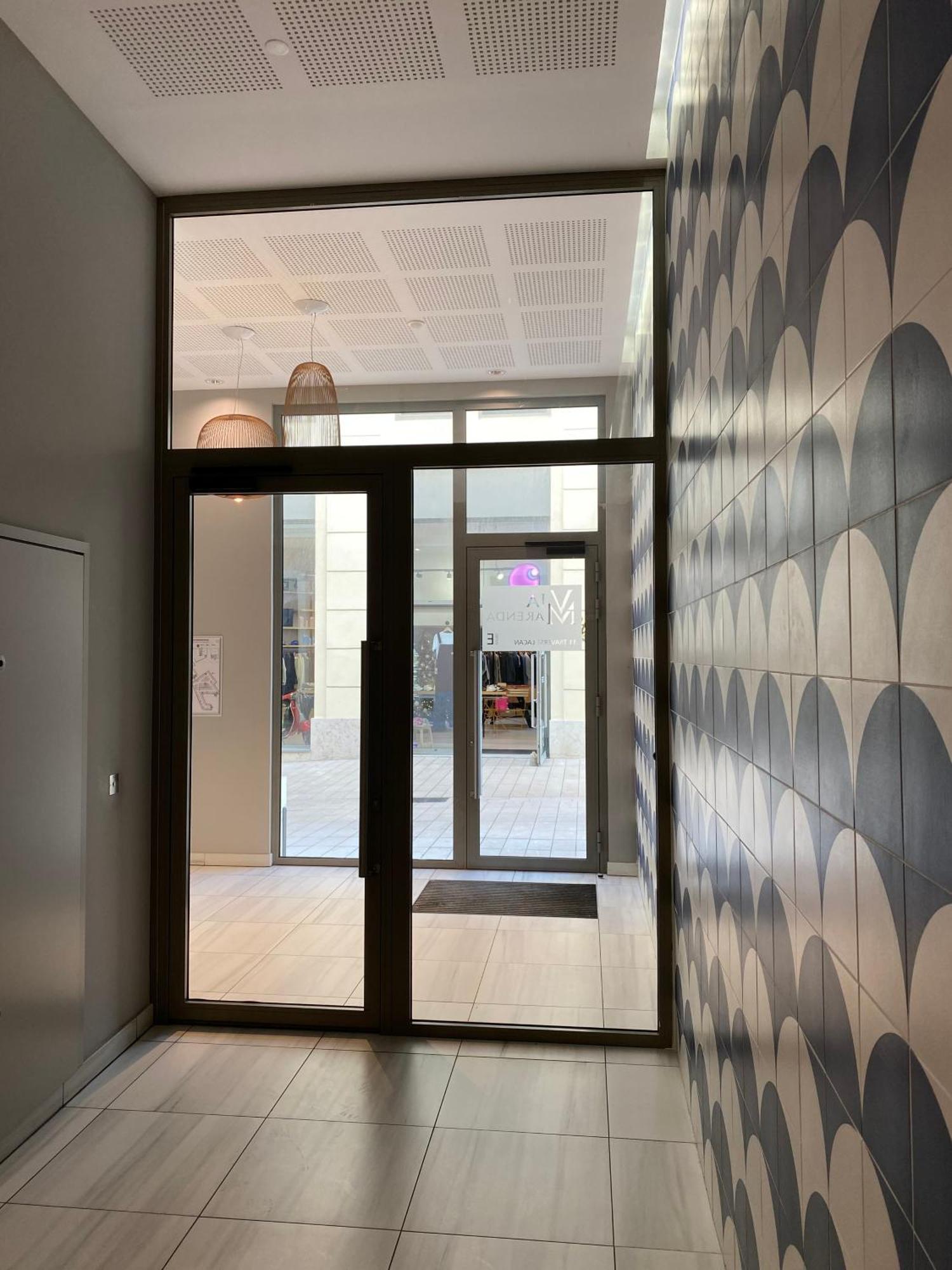 Fabulous Two-bedroom With Parking Antibes